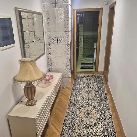 Lägenhet 110m2 Aircondition 2 Bedroom Sarajevo