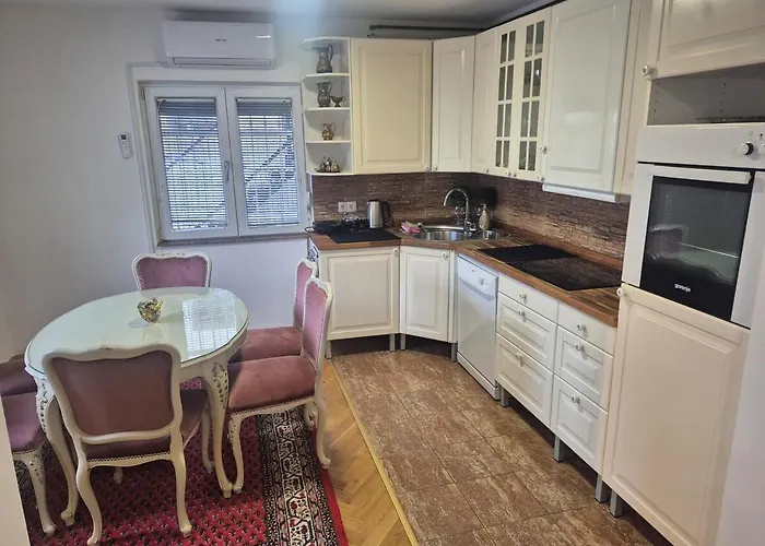 110m2 Aircondition 2 Bedroom Apartamento *