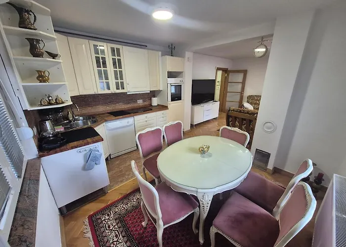 Apartamento 110m2 Aircondition 2 Bedroom Saraievo