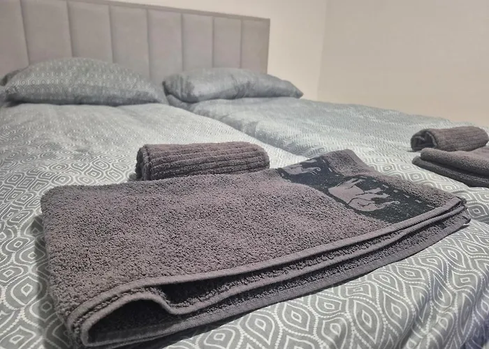 110m2 Aircondition 2 Bedroom *