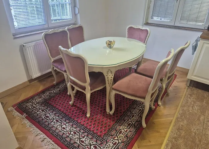 110m2 Aircondition 2 Bedroom Apartamento